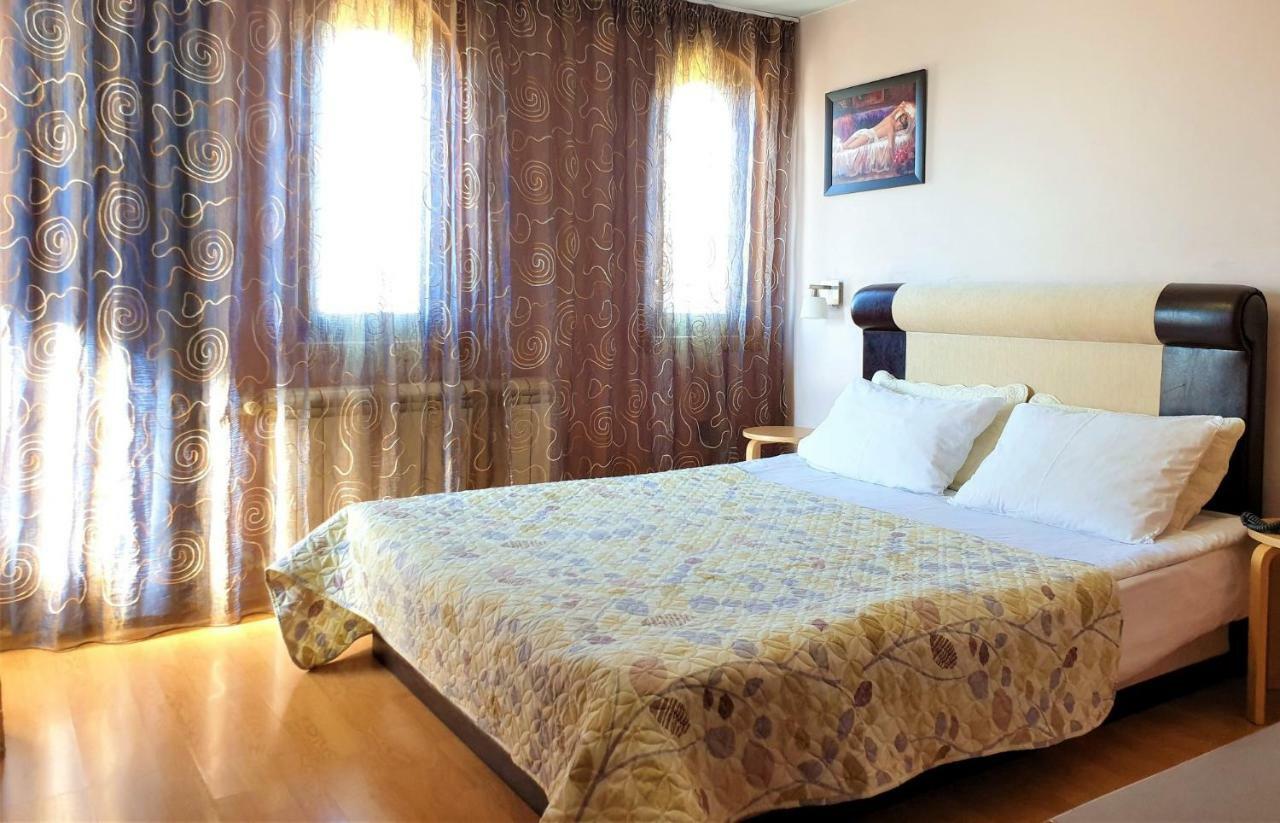 Family Hotel Sonata Szamokov Kültér fotó